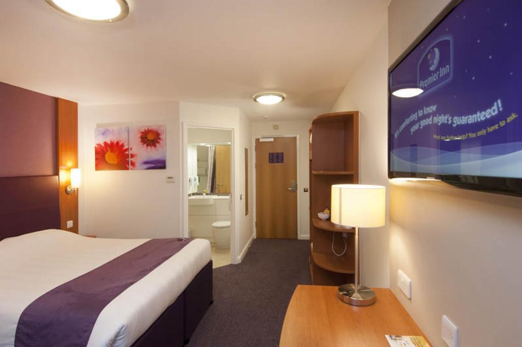 Premier Inn Cannock South Exteriér fotografie